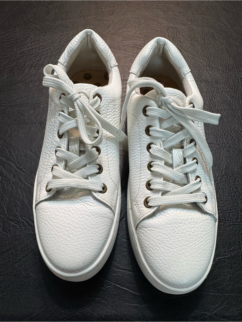 Boden White Pebbled Leather Platform Sneakers EU39 Minimalist Coastal Preppy 8.5